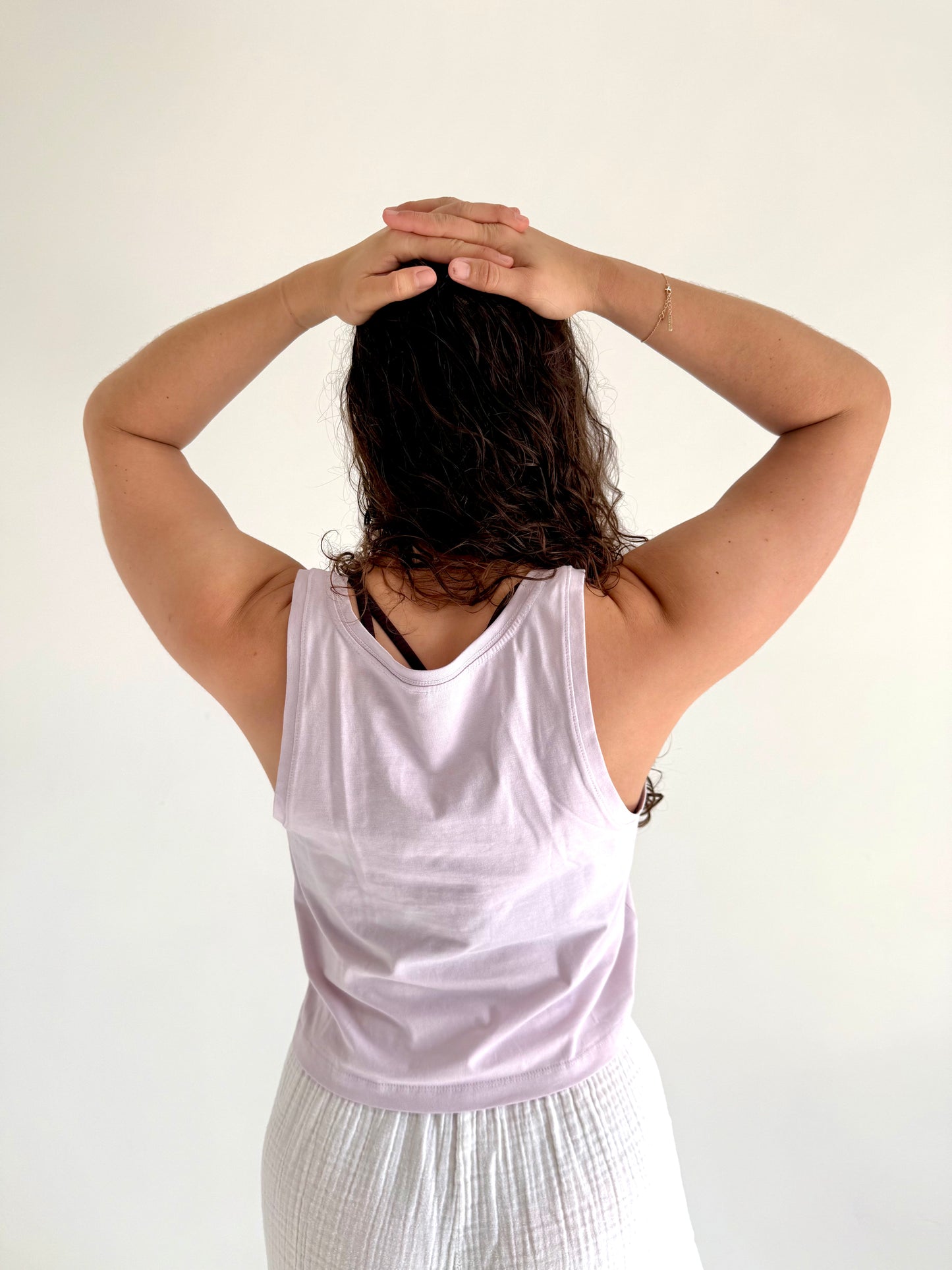 VÆA Crop Singlet – Orchid | White Logo
