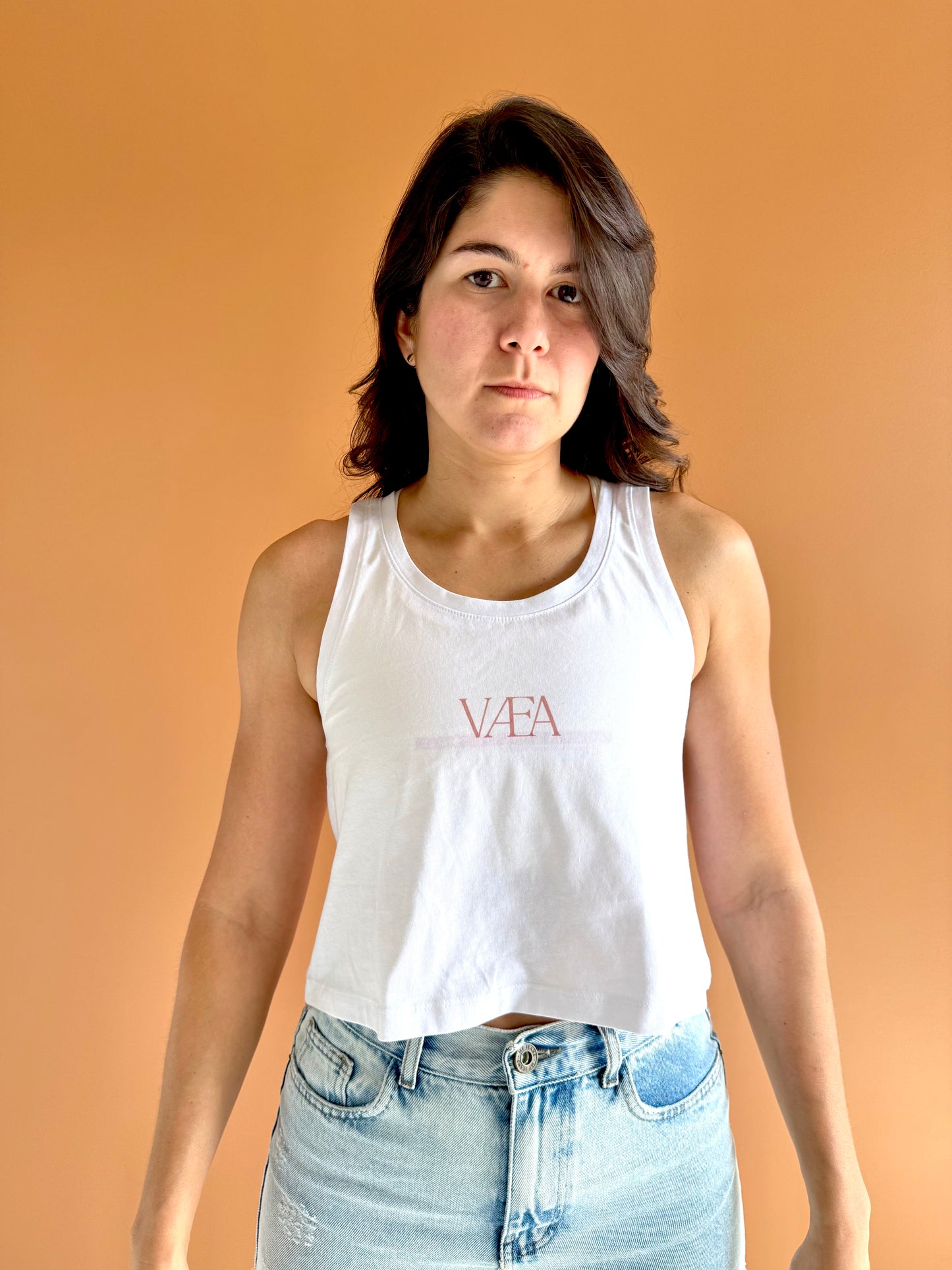 VÆA Crop Singlet – White | Harvest Rose Logo