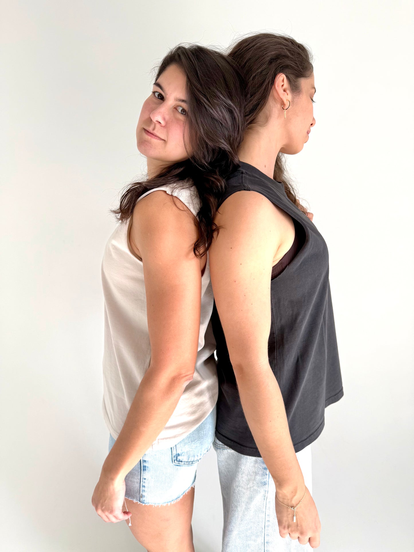 VÆA Heavy Faded Tank – Alabaster | White Logo