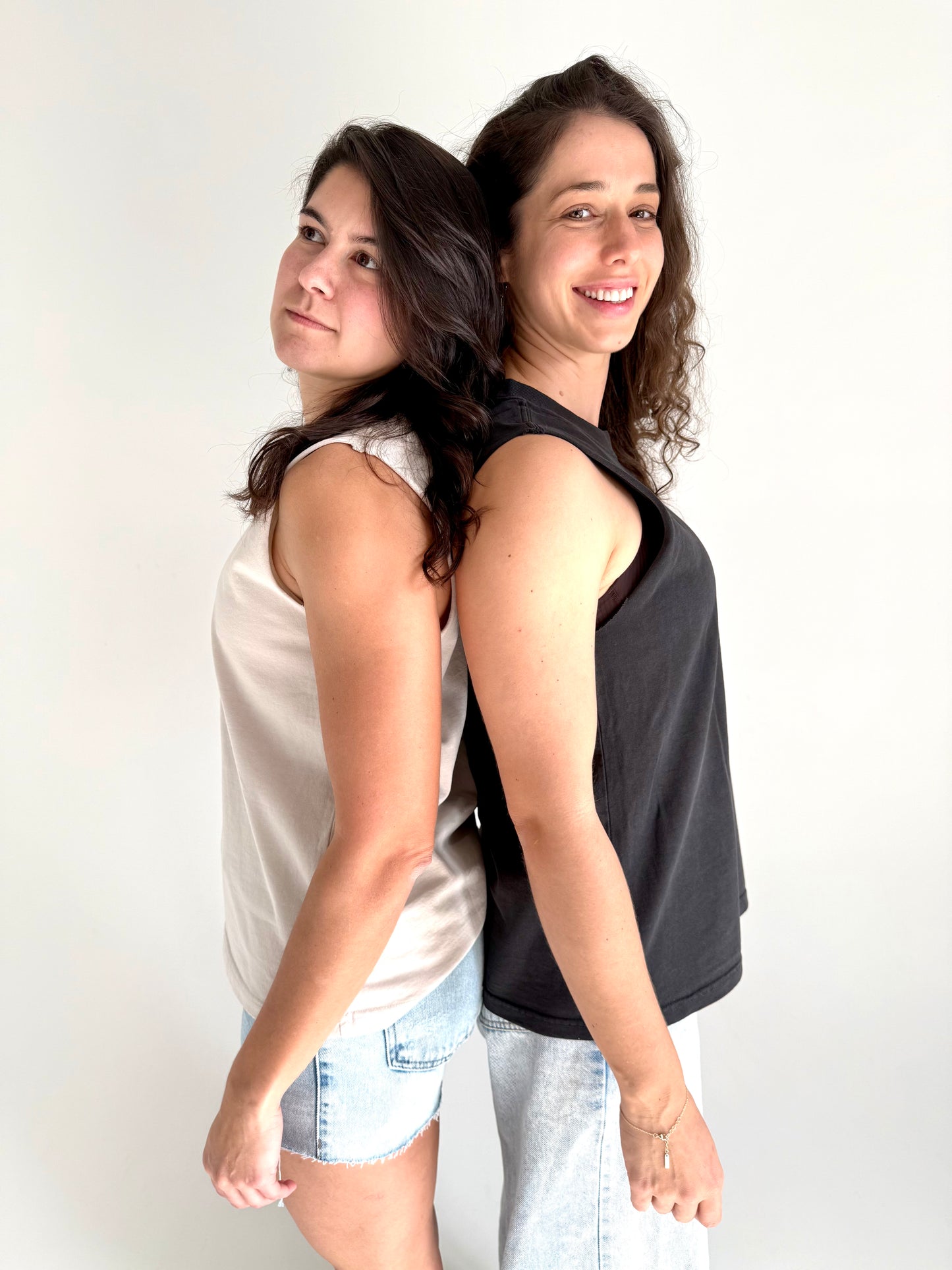 VÆA Heavy Faded Tank – Alabaster | White Logo