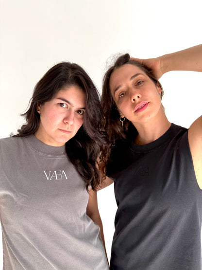 VÆA Heavy Faded Tank – Storm Grey | Orchid Logo